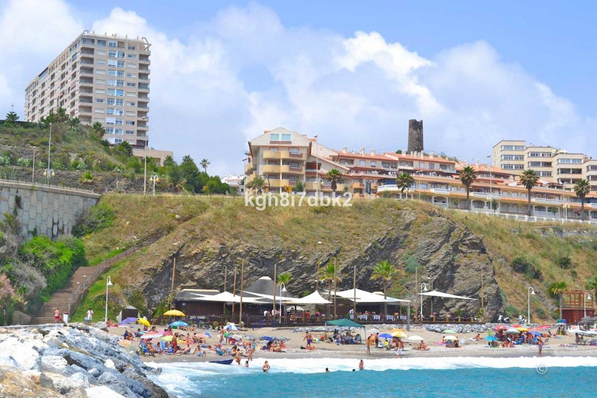 Beach And Pool Holidays At The Grand Coloso Benalmádena Exteriör bild